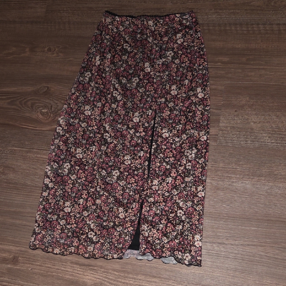 Floral Split Midi Skirt in Black and Pink